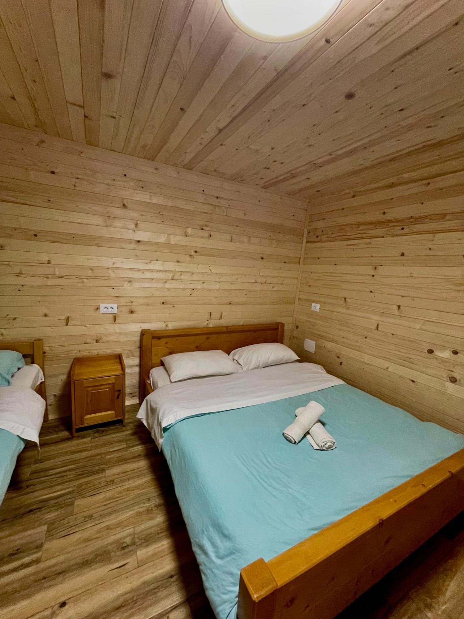 Lazer Cardaku guest house Valbone Buitenkant foto