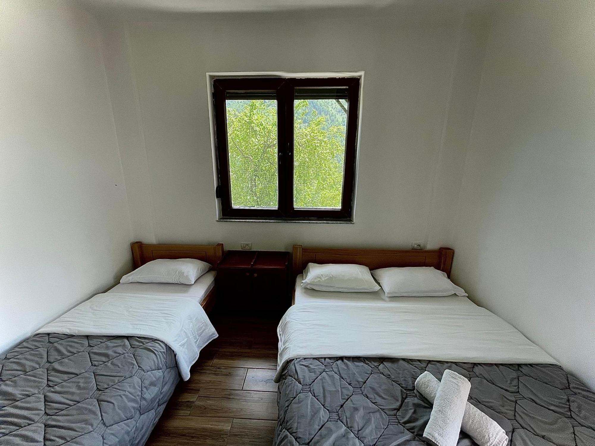 Lazer Cardaku guest house Valbone Buitenkant foto