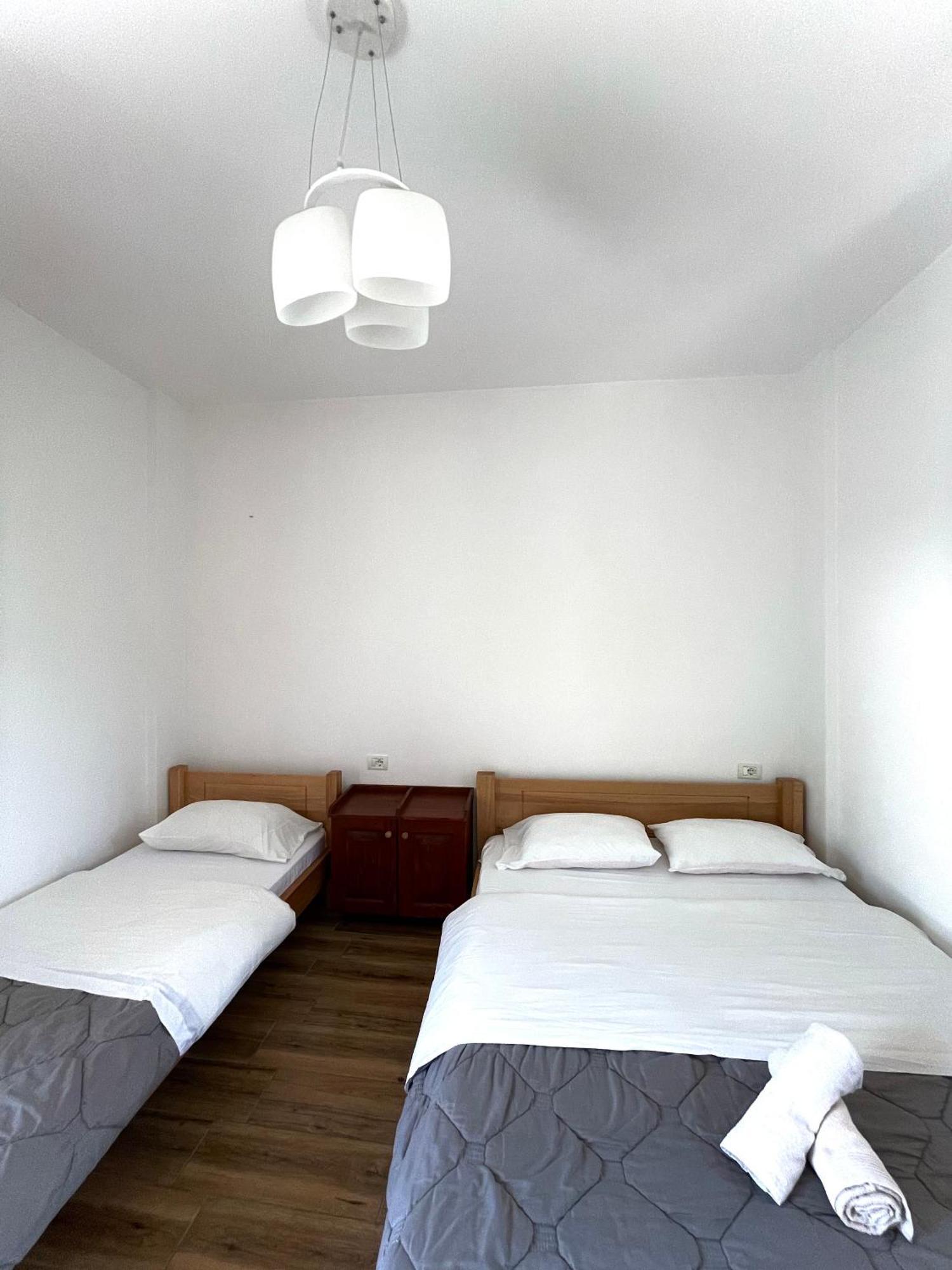 Lazer Cardaku guest house Valbone Buitenkant foto