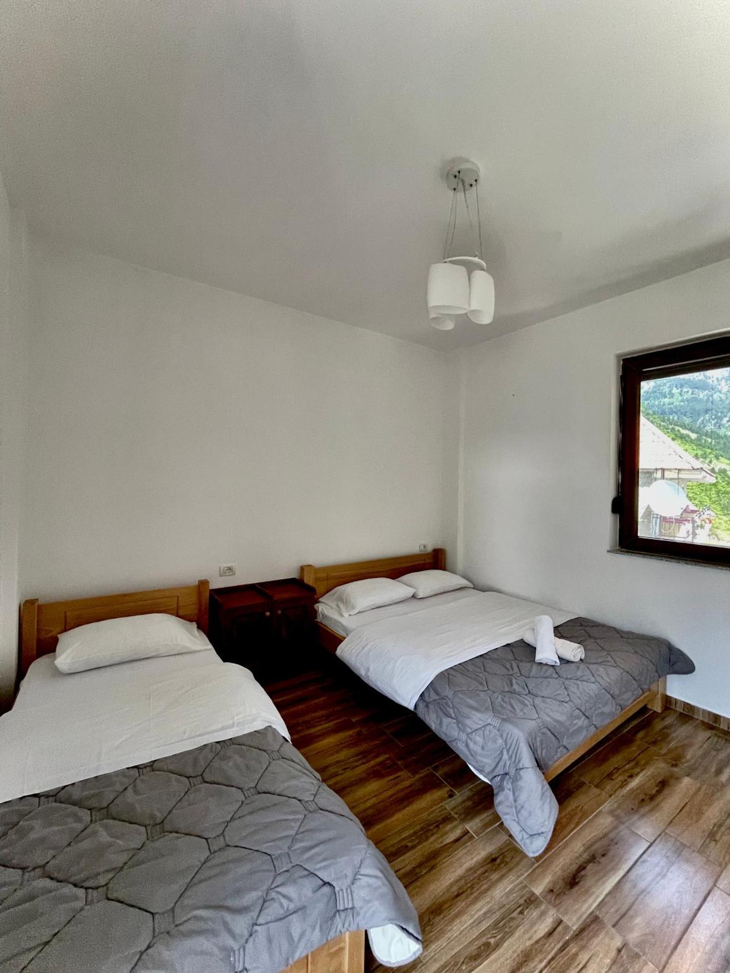 Lazer Cardaku guest house Valbone Buitenkant foto