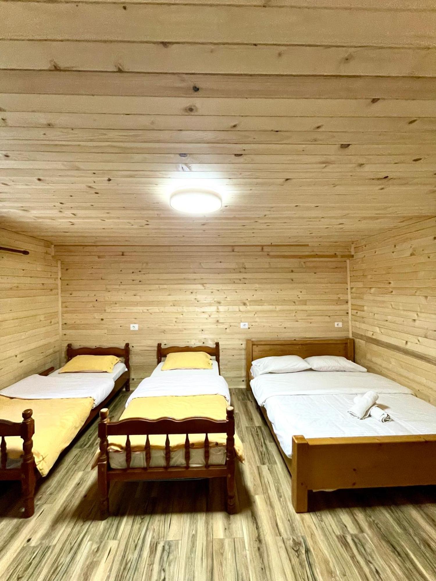Lazer Cardaku guest house Valbone Buitenkant foto